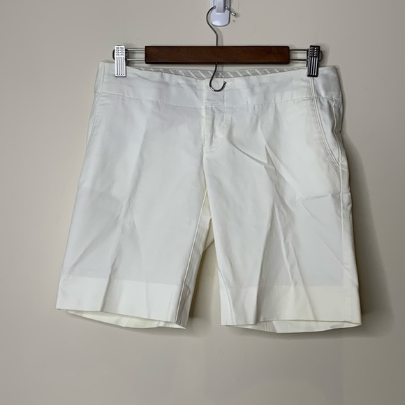 GAP Pants - Gap | White Stretch Cotton Blend Chino Pocket Shorts 1 Petite